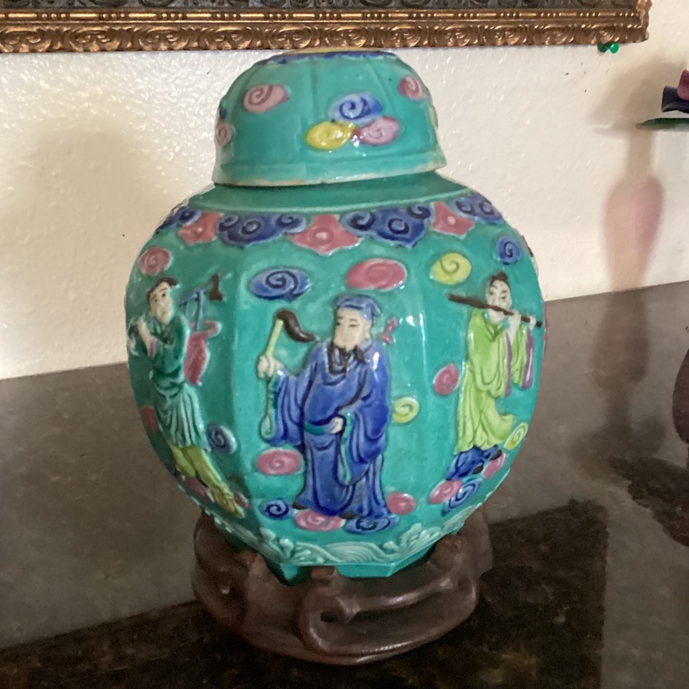 Antique Chinese Porcelain turquoise-glazed Wang Bing Rong ginger jar with a lid